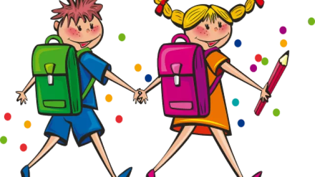 Eine Zeichnung von 2 Schulkindern: Bub mit blauem T-Shirt und grüner Schultasche, Mädchen mit orangen Kleid und pinker Schultasche, sie hält einen großen Bleistift in der rechten Hand und geht Hand in Hand mit dem Buben